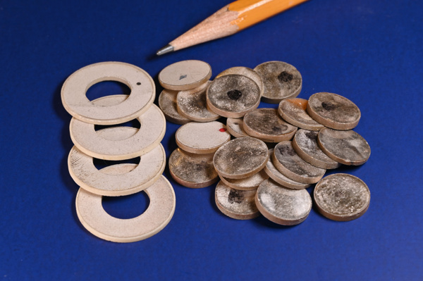 photo of piezoelectric disks and rings